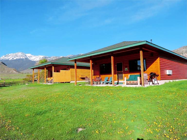 Cabin Gardiner
