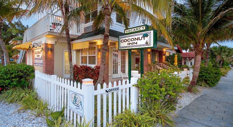 Coconut Inn Pass-a-Grille Beach — photo 4