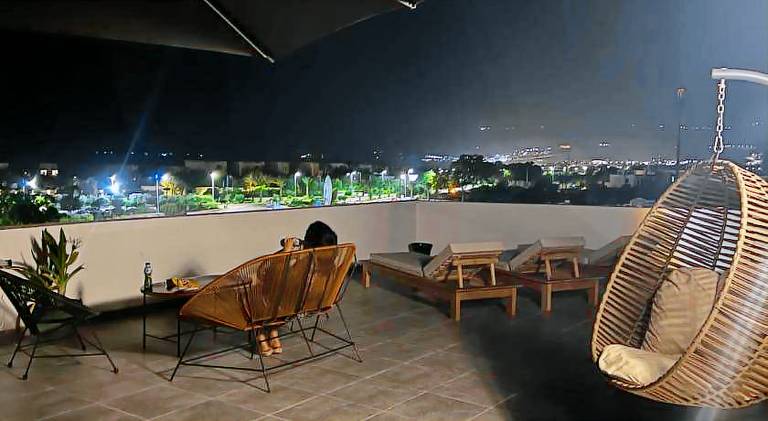 Serviced apartment with terrace — photo 2
