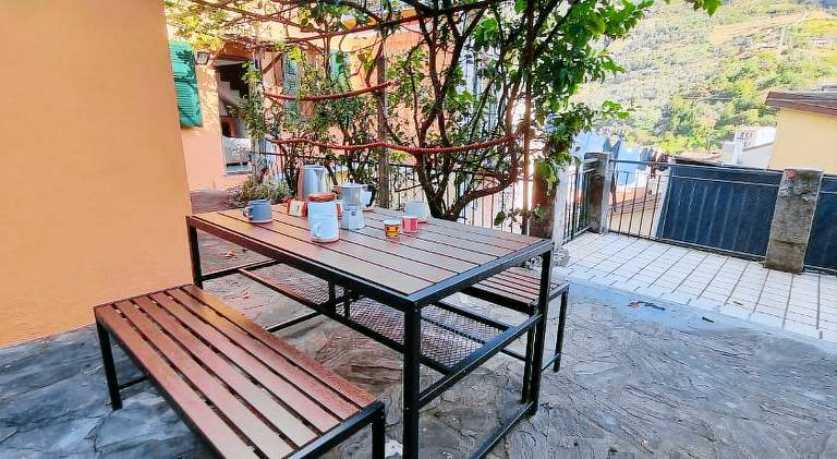 House with 3 rooms for 6 persons in Vernazza