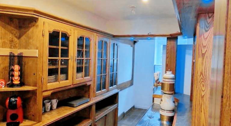 House with hot tub | Pets are welcome — photo 4