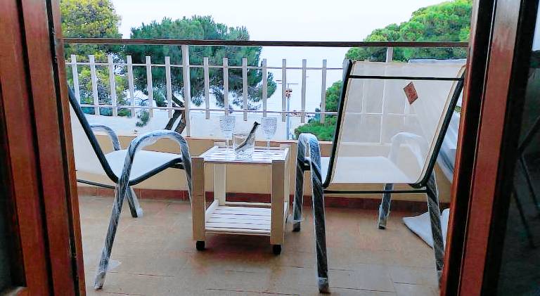 Apartment with 2 rooms for 4 persons in Patti