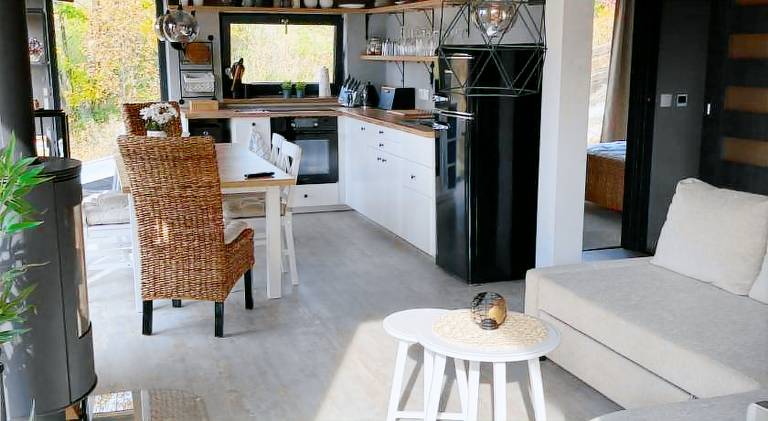 Vacation home with jacuzzi & pool | Pets allowed — photo 2