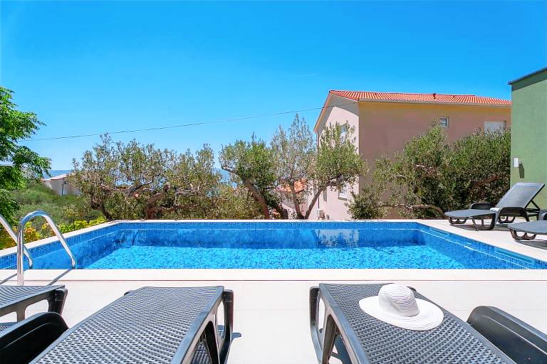 Child-friendly villa with garden, barbeque & private pool | Water view | Close to the beach | Pets allowed — photo 2