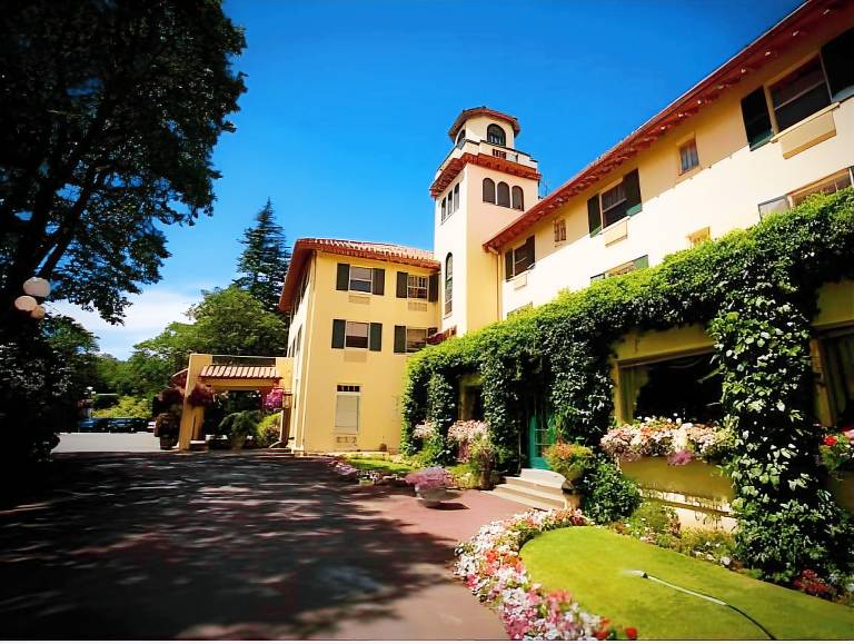 Columbia Gorge Hotel & Spa in Hood River, OR