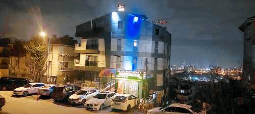 Serviced apartment with yard | Pets are welcome — photo 4