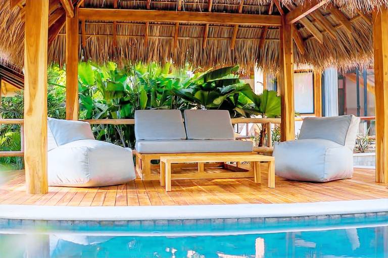 Blue Mist Hotel & Beach Club
