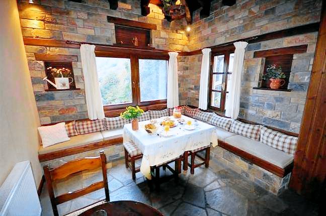 Amalthia Traditional Guesthouse — photo 3