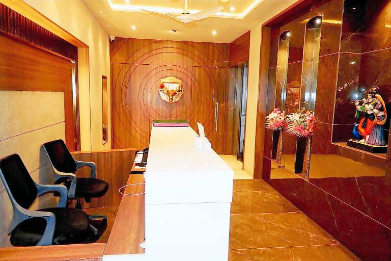 VISHRAM EXECUTIVE ROOMS — photo 3