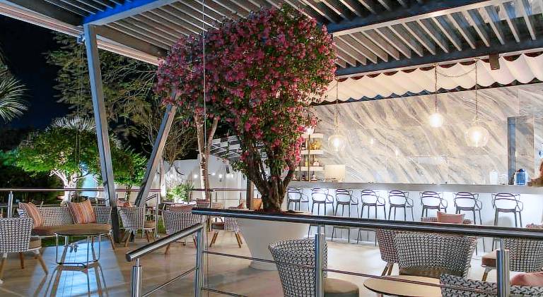 Xhiara Hotel