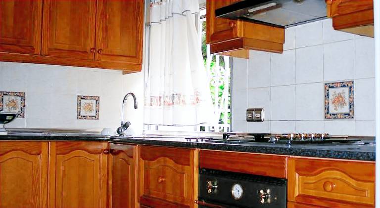 Chalet with 4 rooms for 11 persons — photo 3