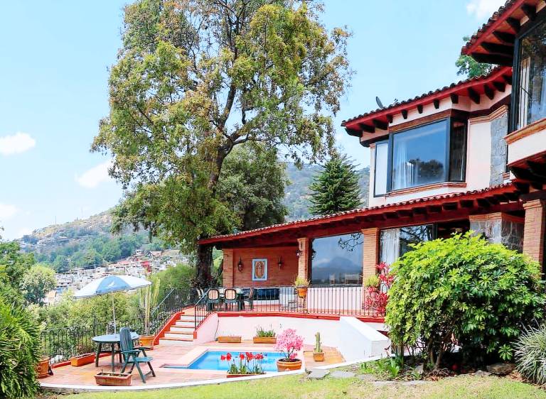 Villa  Avandaro
