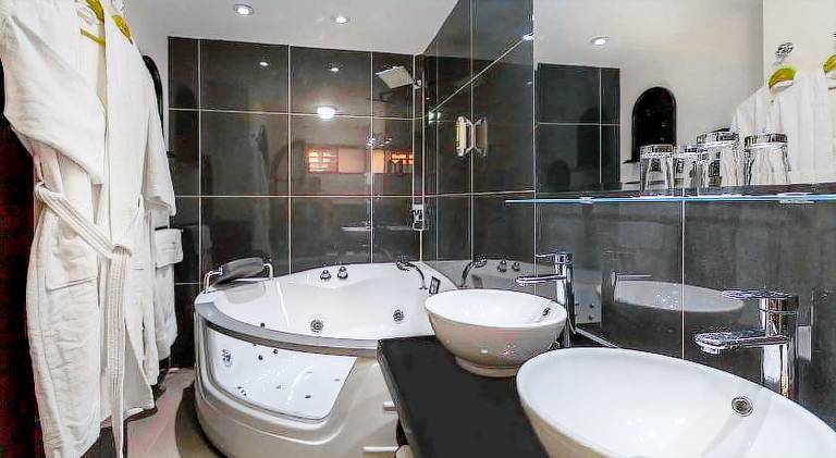 Illa Hotel — photo 2
