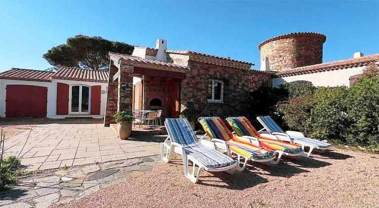 Wonderful villa with terrace | Dogs allowed in Le Lavandou