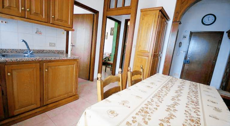 Rental apartment with 2 rooms for 5 persons — photo 2