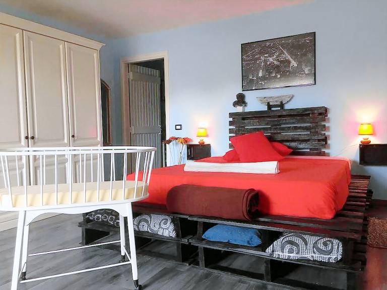 Spacious vacation home with yard, BBQ & terrace | Good for workation | Pet-friendly — photo 2