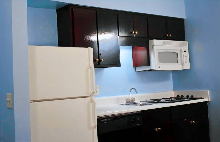 Guest Cottages Inn & Suites, Brunswick GA — photo 4