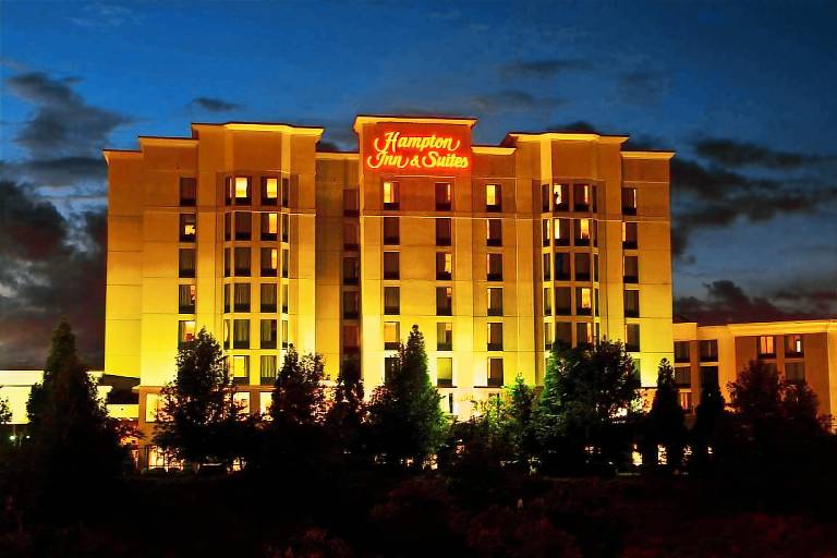 Hampton Inn & Suites Atlanta-Airport North in College Park, GA