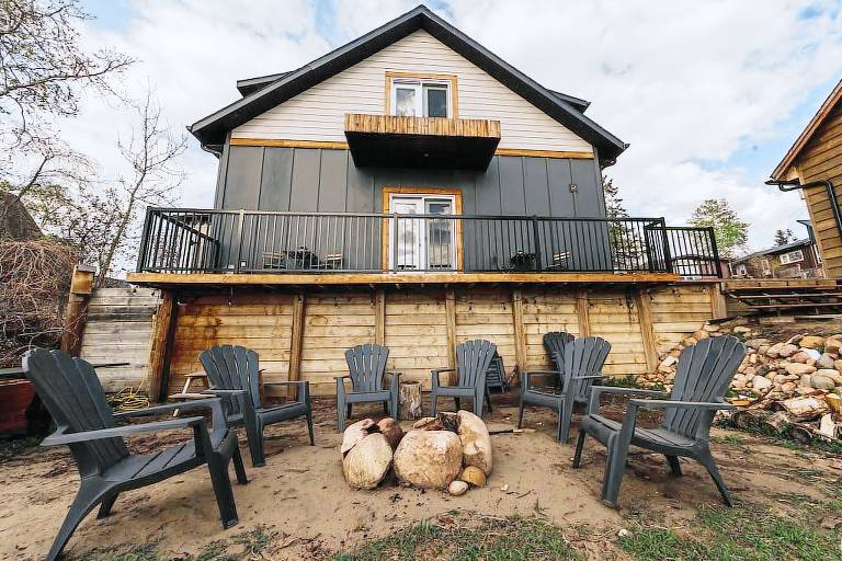 Cabin Tillicum Beach