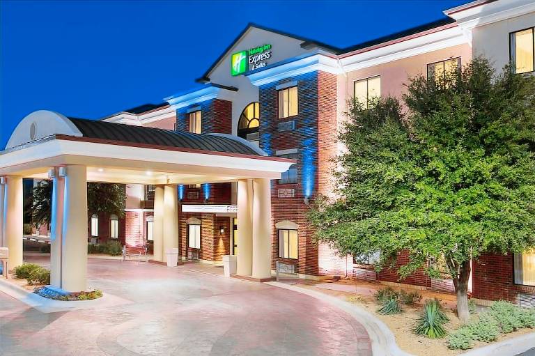 Holiday Inn Express & Suites Midland Loop 250 an IHG Hotel