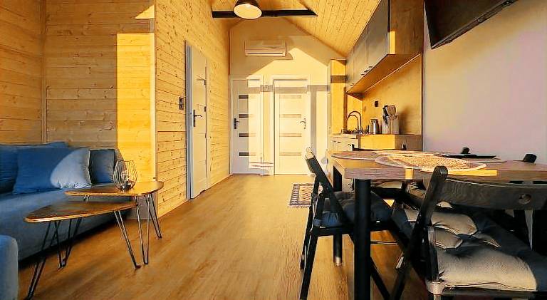 Lodge with grill, yard & terrace — photo 5