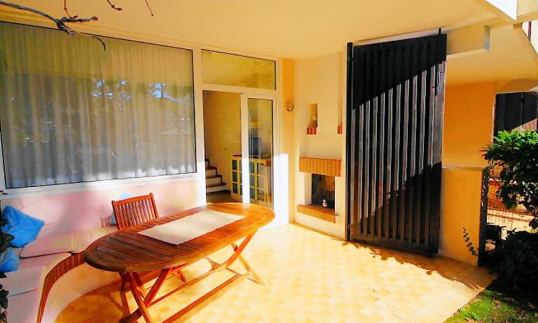 Villa with yard & pool | Nature view — photo 2