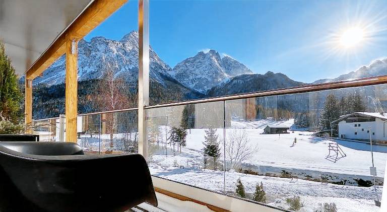 Serviced apartment with terrace, sauna & yard — photo 4