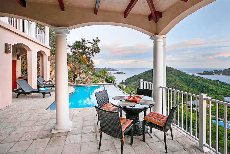 House Coral Bay