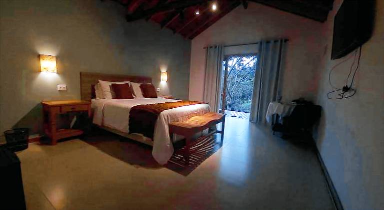 Lodge with garden & jacuzzi — photo 2