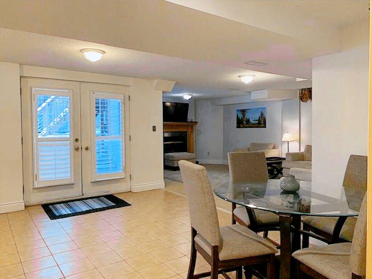 Apartment  Maple