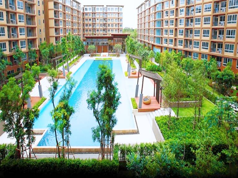 Nice rental apartment with terrace, yard & pool | Next to the beach | Suitable for remote work | Pets are welcome in Phetchaburi