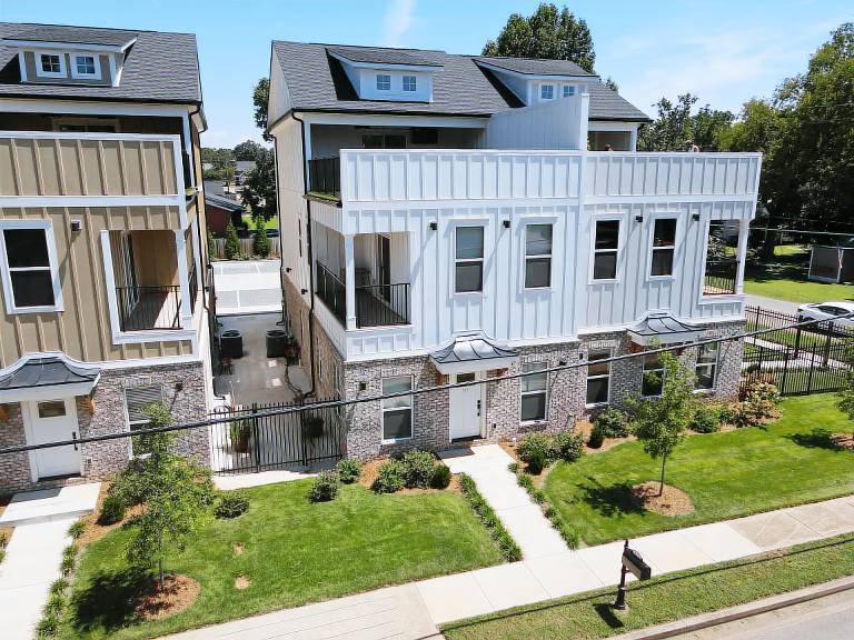 House  Smyrna