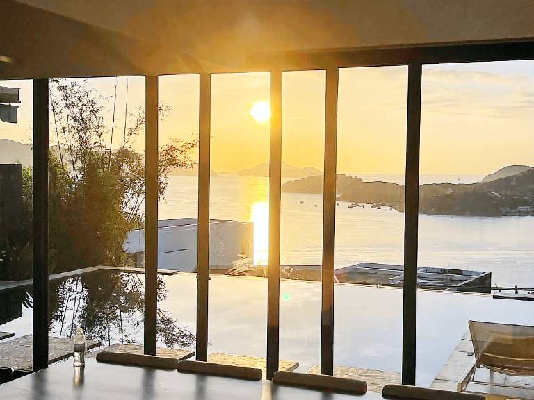 BIG Promotion: Sunrise view Villa 500m2, 5 bedrooms with Pool, BBQ, Billiard & Karaoke in Nha Trang