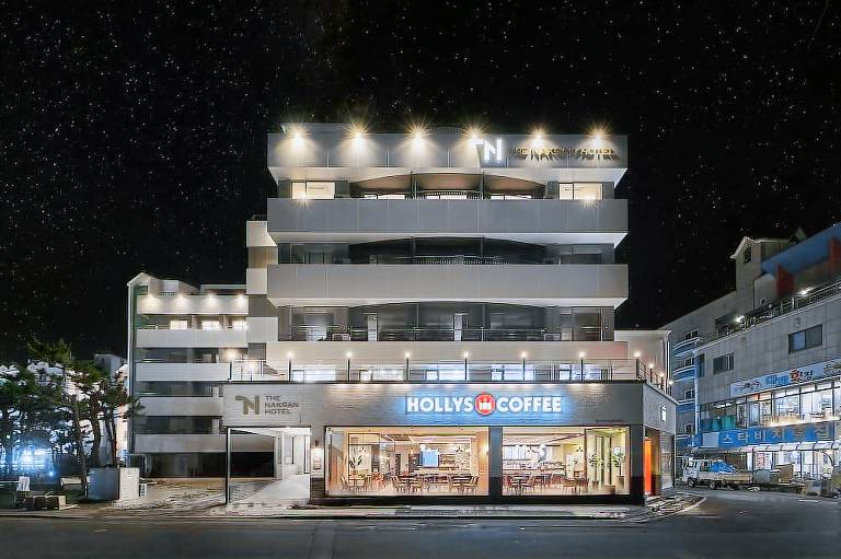 Hotel the Naksan