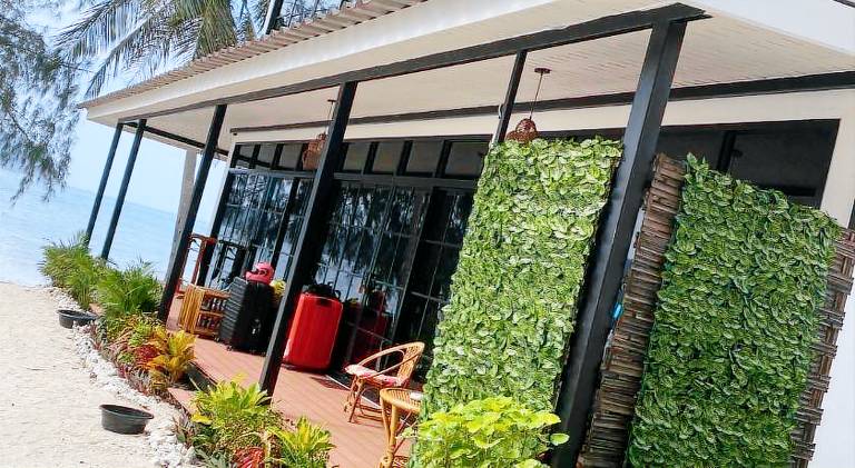 Vacation home with garden & terrace — photo 4