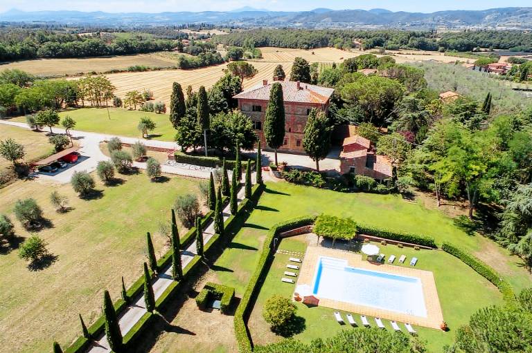Children-friendly nice villa with terrace, yard & private pool | Pet-friendly in Marciano della Chiana