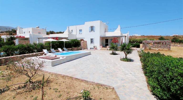 Lovely house with pool | Pets allowed in Paros