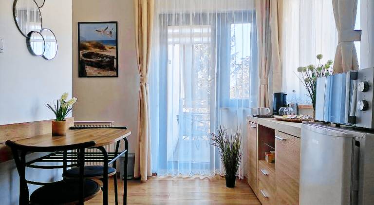 Serviced apartment with barbeque, yard & terrace | Close to the beach | Dogs allowed — photo 2