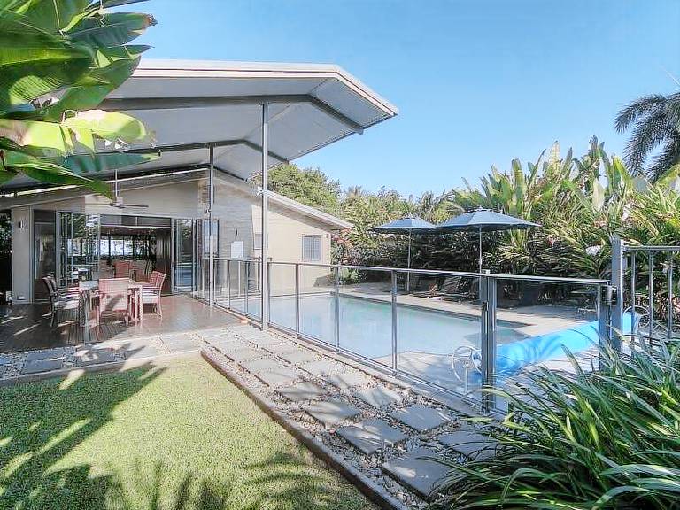 Villa Newell