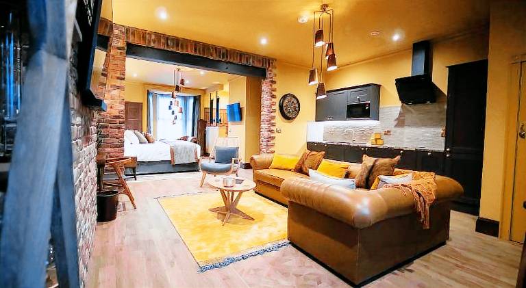 Holiday apartment with 3 rooms for 8 persons in Durham