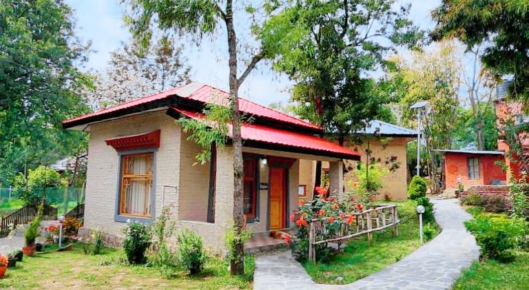 Namlang Resort in Baijnath