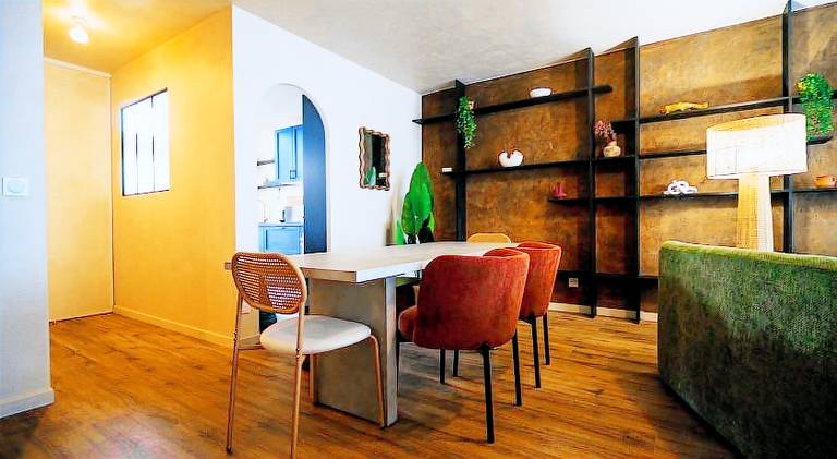 Apartment with patio — photo 4