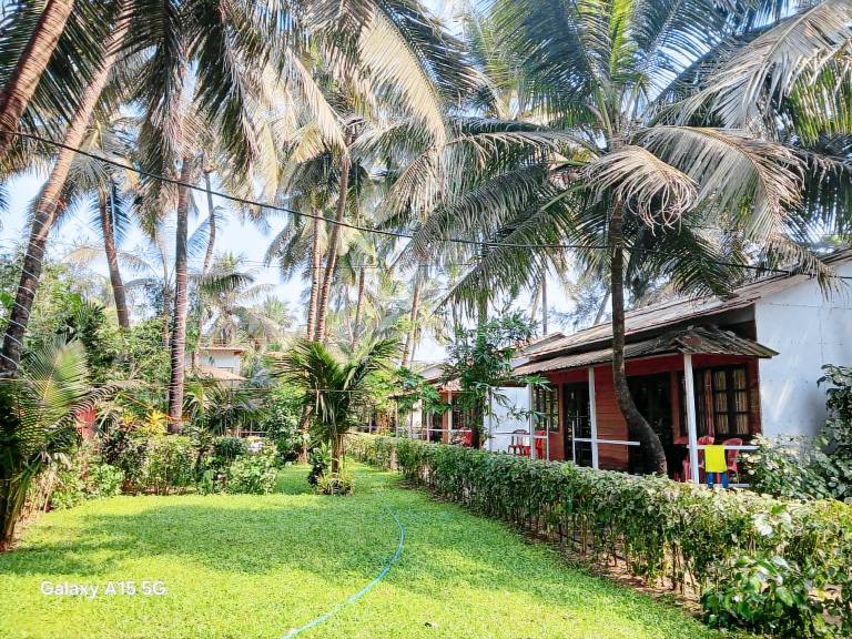 Furtado's Beach Front Family Restaurant, Rooms wedding venue and Party Place — photo 5