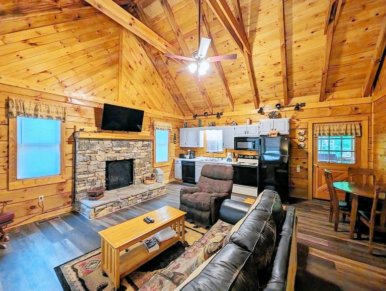 Children-friendly charming cabin with private pool | Dogs allowed — photo 5