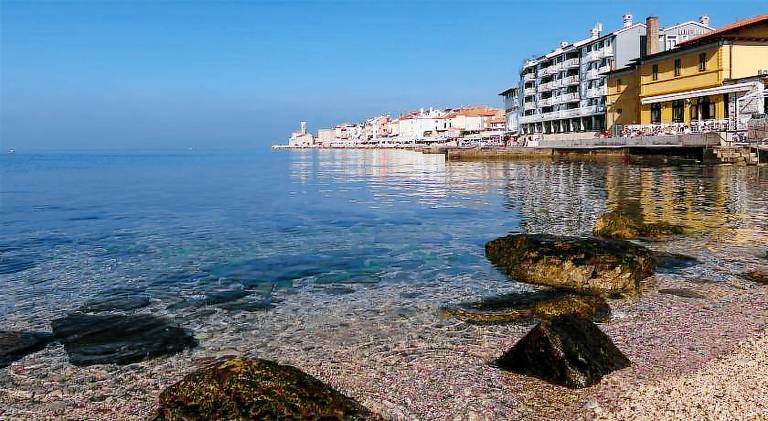 Holiday apartment with 2 rooms for 4 persons — photo 4