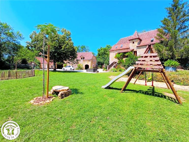 Gite with private pool, grill & garden — photo 2