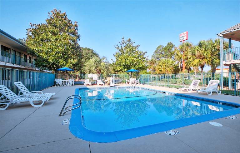 Motel 6 Valdosta, GA - University — photo 3