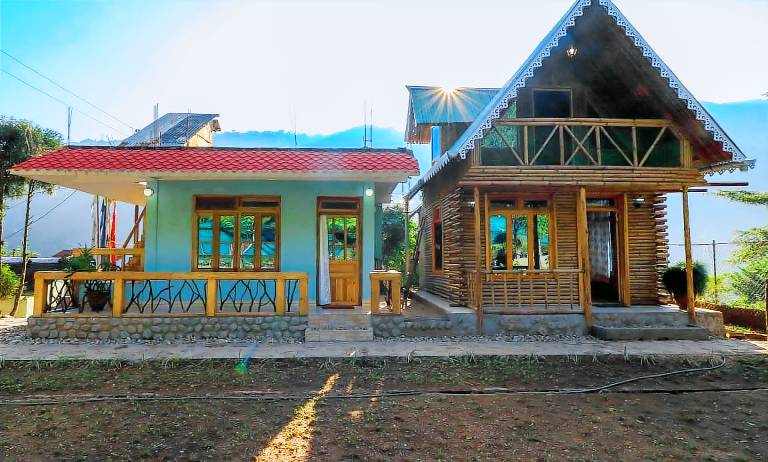 House with pool, barbeque & garden | Suitable for remote work | Dogs allowed in Darjeeling