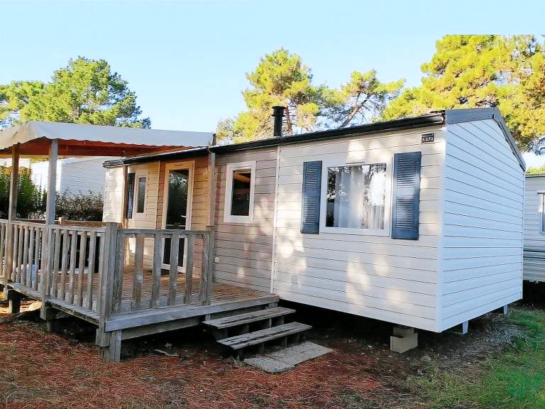 Family-oriented beautiful camping with terrace & pool | Dogs allowed — photo 3