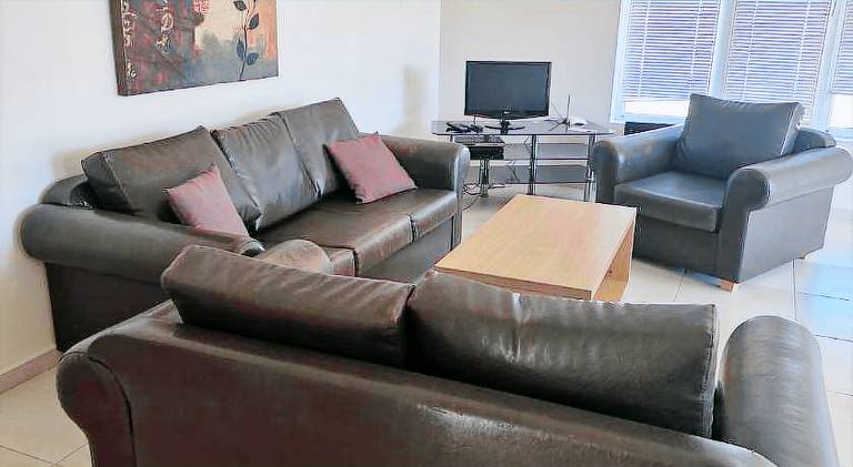 Rental apartment with pool — photo 2